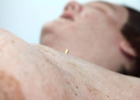 eva-overlay-nahaufnahme Detailaufnahme der Haut des Overlays - Eva - von Brust zum Kopf