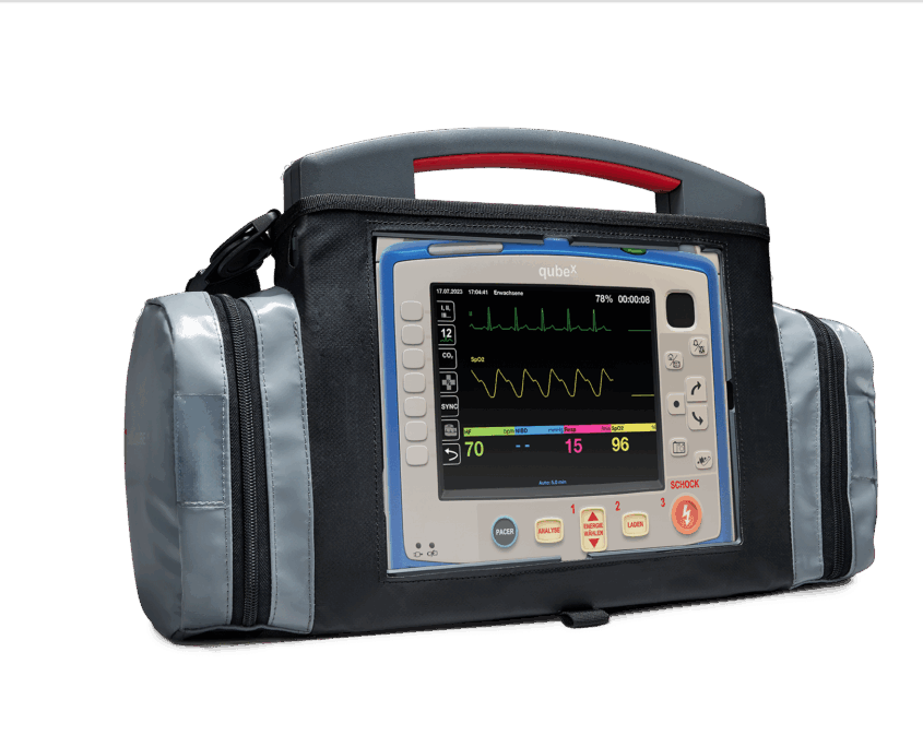 qubeX_L_Tasche_23_small Detailansicht des qubeX Advanced von Skillqube im aktiven Einsatz auf einem Tablet