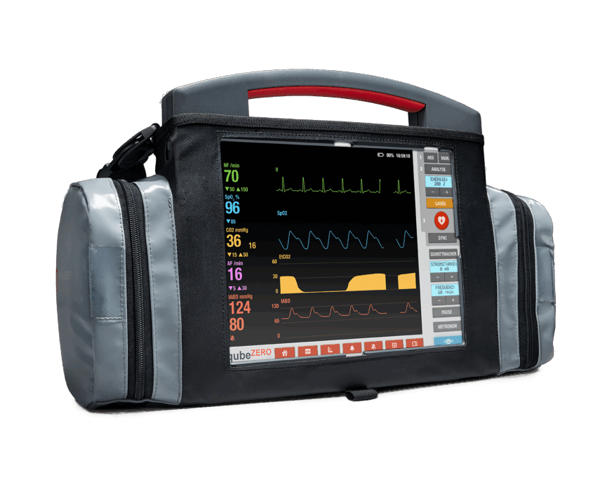 Skillqubes klinischer Simulator in kleiner grau-schwarzen Tragetasche mit zwei Seitenfächern