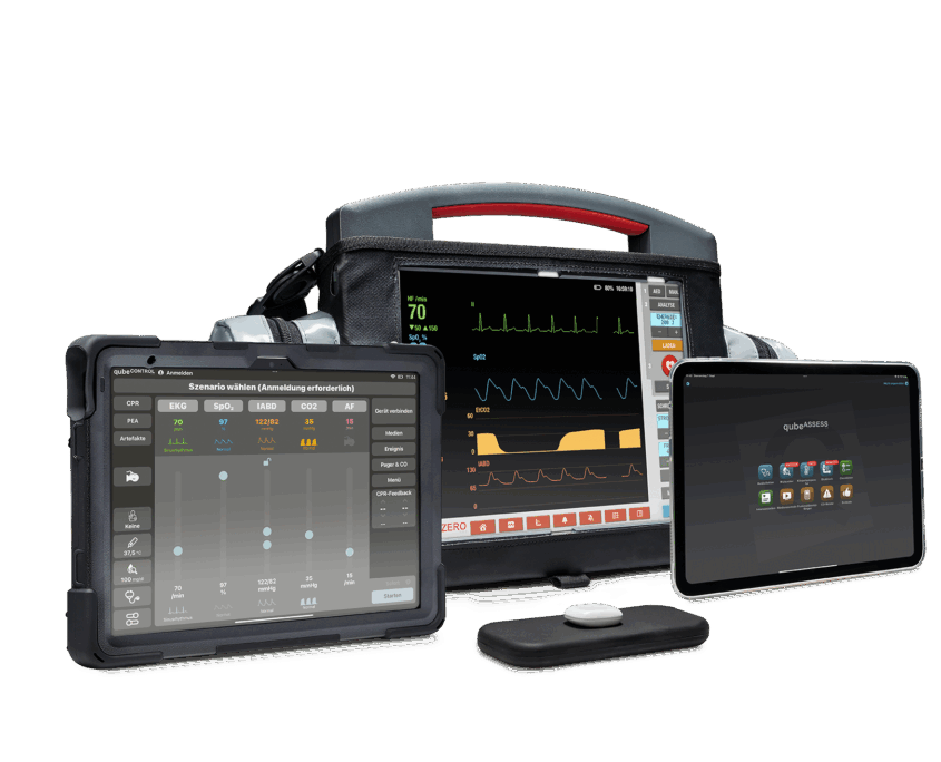 qubeZERO_Trio_23_small Simulationslösung qubeZERO von Skillqube in Monitor-, Controller- und Assessment-IPad Ansicht